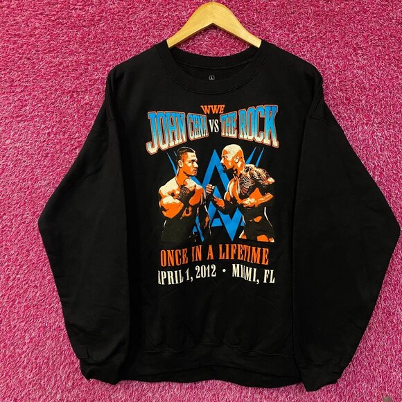 John Cena vs The Rock Wrestlemania 27 Crewneck Sweater Large - Picture 1 of 4